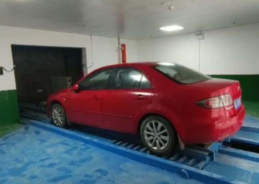 El primer estacionamiento tridimensional inteligente se construyó en el condado de Anhua.