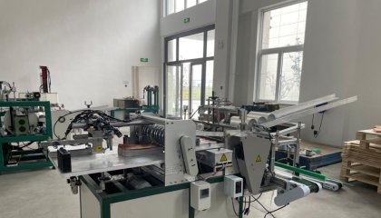 Round packaging container  | labeling machineCardboard tube labeling machine  | Paper tube labeling machine
