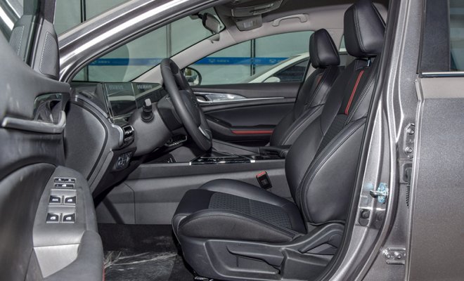 _0005_1400x0_1_q95_autohomecar__ChsEl1-yRkWAMoNcAChQRCE_76c757