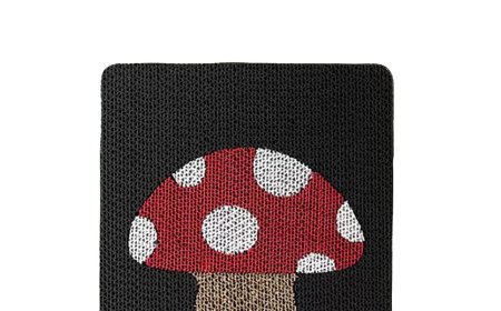 New Mushroom Pattern Cat Scratcher Launched – Eco-Friendly and Practical