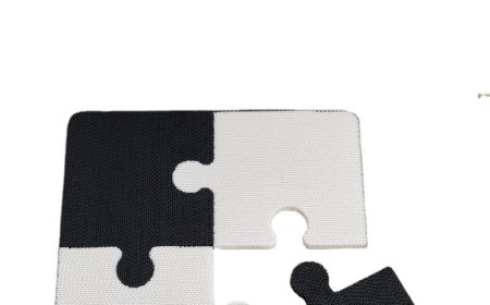 Cat Scratchers: A Must-Have for Satisfying Feline Instincts and Protecting Home Environments