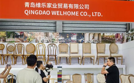 Exciting Encounters at the Furniture Fair