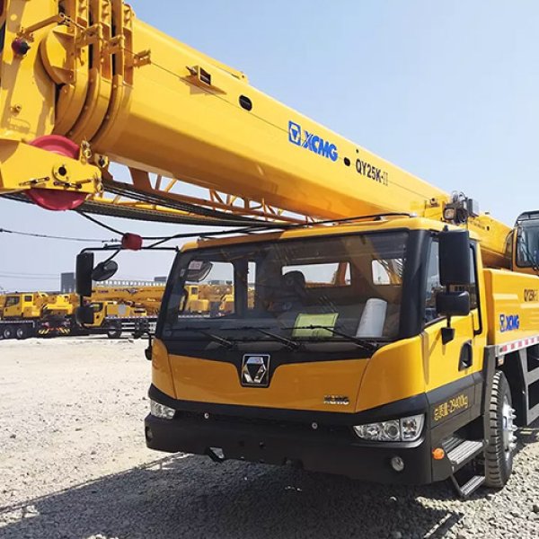 QY25 truck crane