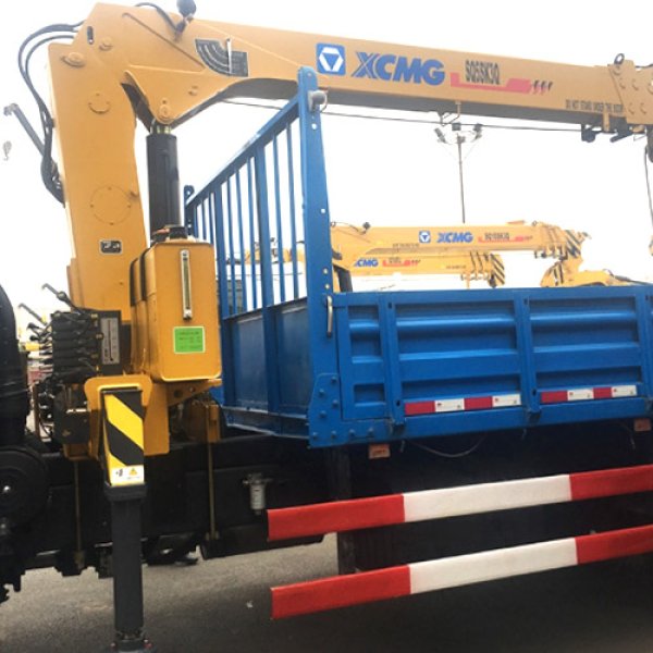 XCMG SQ5SK3Q 5 tons truck mounted crane