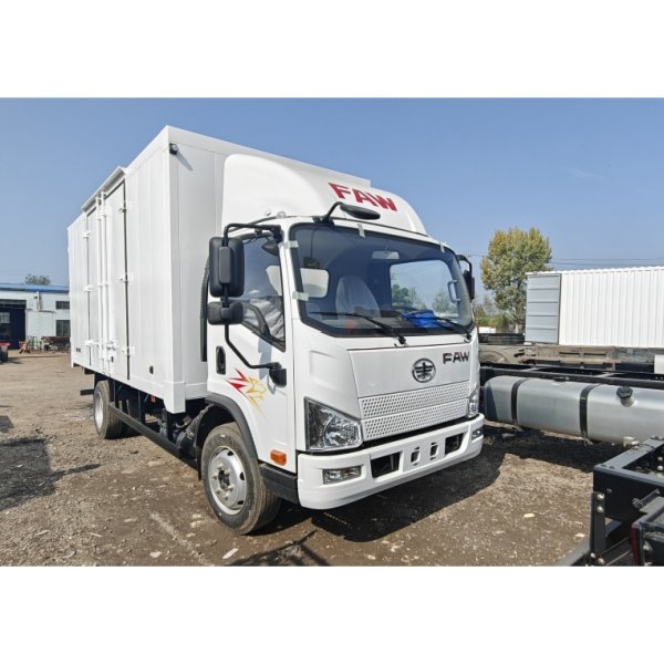 FAW  Truck Tiger V 4X2 cargo truck