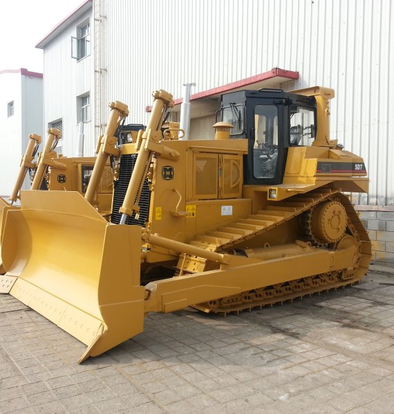 Motor Grader vs. Bulldozer: Choosing the Right Machine for Your Project