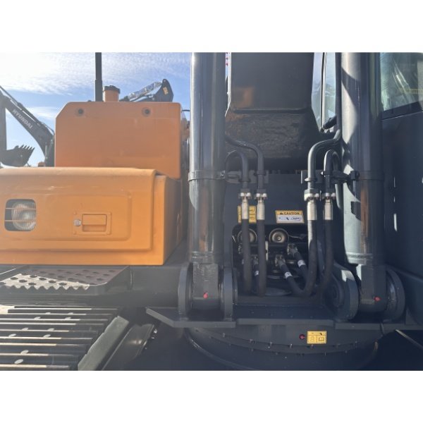 Hyundai 220HD  Excavator