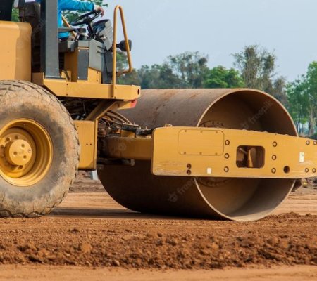 Decoding Road Compactors: When to Choose Over Rollers