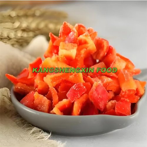 Замороженный красный перец, нарезанный кубиками
