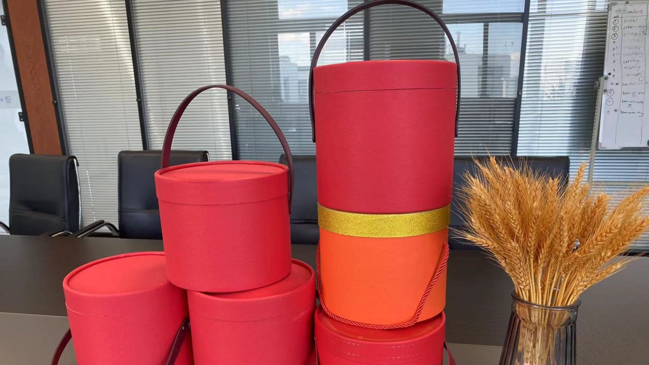 Fully automatic-paper tube cutting machine  
