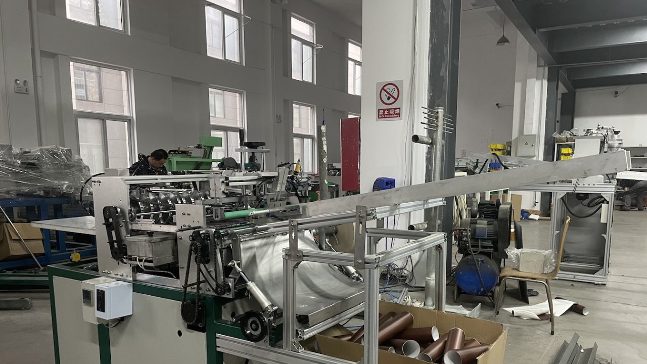 Composite paper tube labeling machine | Cardboard tube labeling machine  |  Paper tube labeling machine