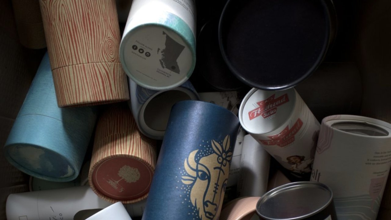 Automatic Paper Tube Labeling Machine to Te