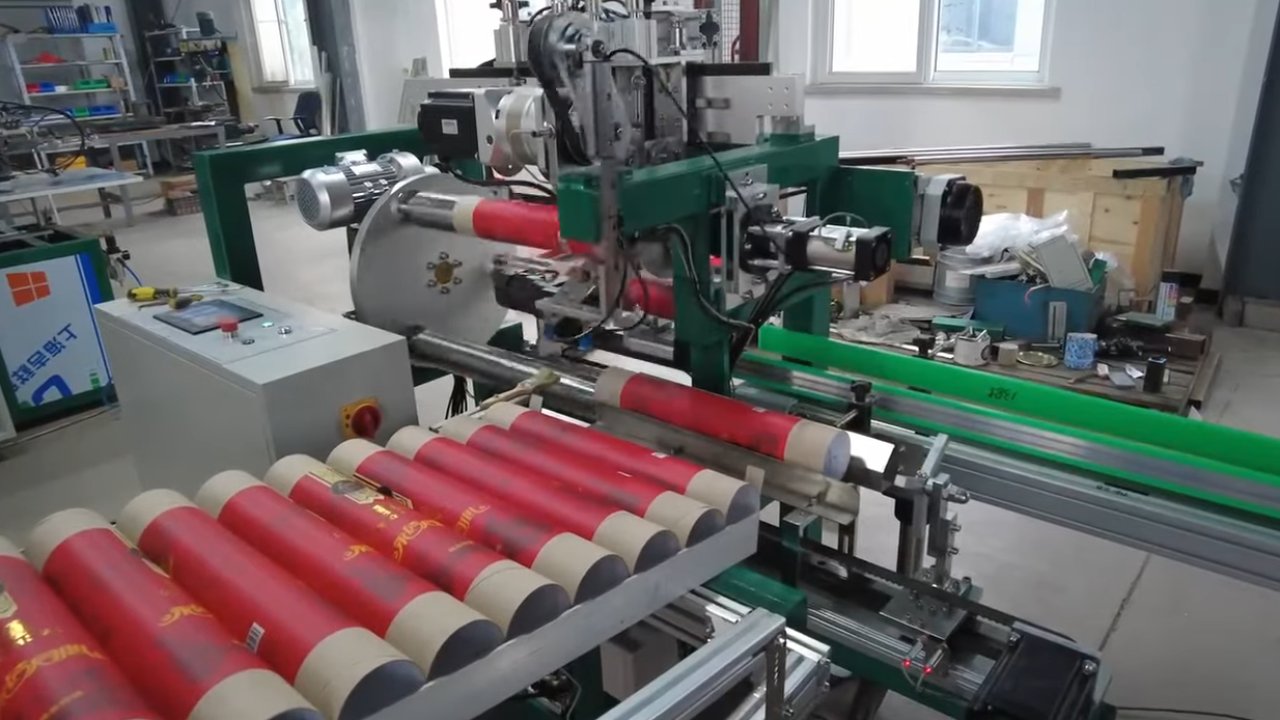 Single-knife servo cutting machine, a professional cutting tool for curling paper tubes at one end!