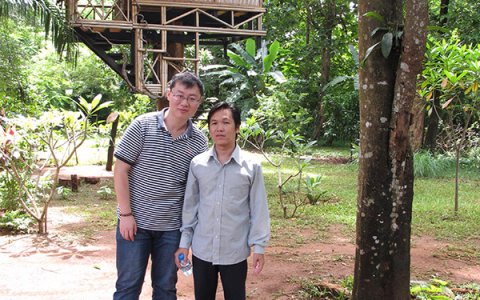 Visit Customers in Laos in Sep 2013