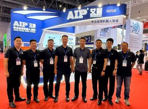 AIP Debuts at the 2026 Hangzhou Humanoid Robot Exhibition | First Public Appearance of Its Fully Self-Developed Testing Matrix, Honored with Industry Pioneer Award