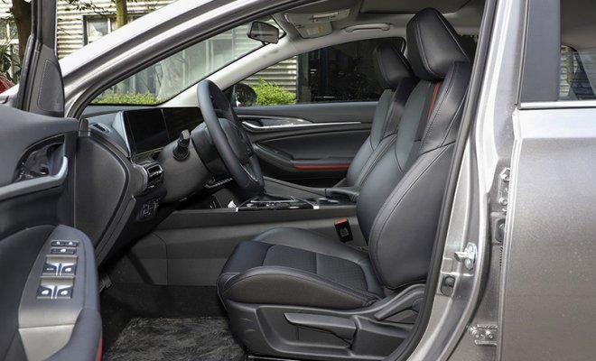 _0001_1400x0_1_q95_autohomecar__ChsEn15oe9yAAoc0AAiQo6IfLVM374