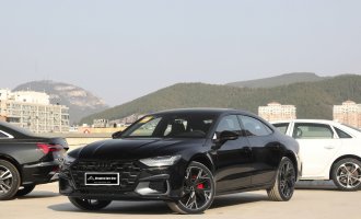 Audi A7L 2024 45 TFSI quattro Black Warrior Edition