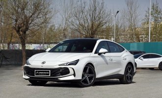 MG7 2023 2.0T Automatic Trophy+