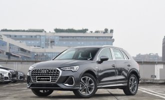 Audi Q3 2024 40 TFSI Fashion Dynamic Model