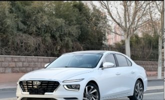 Hyundai MISTRA 2021 1.8L CVT LUX Premium