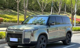 Polestones01 2023 Premium 6-seater