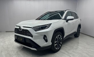TOYOTA RAV4 RWD 2021 2.0L CVT 4WD Premium Edition