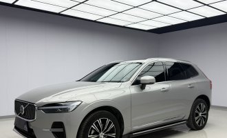 Volvo xc60 2022 B5 4WD Smart Vision Deluxe