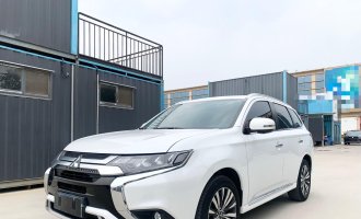  Outlander 2021 2.4L 4WD Enjoy Edition 7-seater.