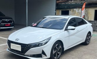 Hyundai Elantra 2021 1.5L CVT LUX Premium Edition