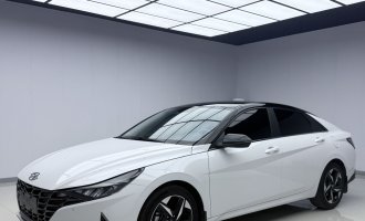 Hyundai Elantra 2021 1.5L CVTLUX Premium Edition 