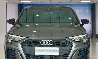 Audi A3   2022 Sportback 35 TFSI Stylish and sporty