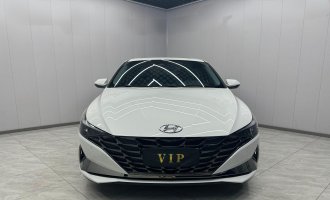 Hyundai Elantra White 2021 1.5L CVT LUX Premium 