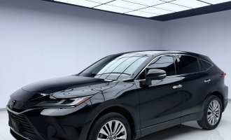 Toyota HARRIER 2022 model year, 2.0 L, CVT, front-wheel drive, Premium version