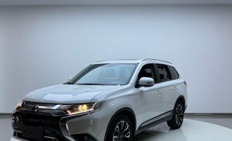 Mitsubishi Outlander  2020 года  2,0 л  2WD Comfort Edition  5 seats