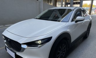 2021 Mazda CX-30  2.0 L  Automatic transmission, Premium trim