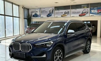 2022 BMW X1 sDrive20Li  “Style” trim level