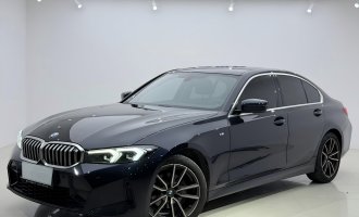 2023 BMW 3 Series, 320i with M Sport Package 