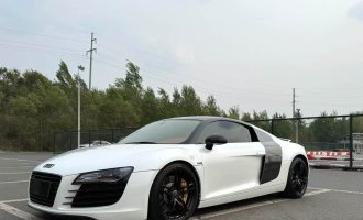Audi R8 (Imported) 2007 Coupe 4.2 FSI Quattro Manual Transmission