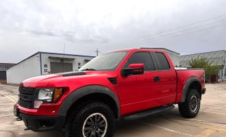 Ford Raptor (Imported) 2011 F-150 SVT Raptor SuperCrew 6.2 Automatic