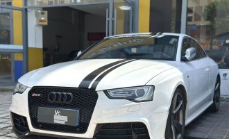 Audi RS5 (Imported) 2012 RS5 Coupé 4.2 FSI Automatic