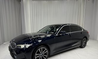 BMW 3 Series, 2023 model year, 320Li with the M Sport package