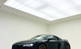 Audi R8 (Imported) 2012 Model Year 5.2 FSI quattro Limited Edition Automatic Transmission