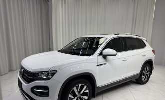 Volkswagen TAYRON, white color, 2022 model year, 280TSI, two-wheel drive, luxury version with intelligent communication system  