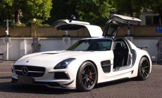 Mercedes-Benz SLS AMG (Imported) 2011 model SLS 63 AMG 6.2 automatic transmission