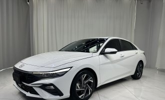 Hyundai Elantra White 2023 model 1.5L CVT GLX Premium Edition