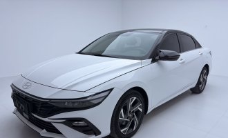 Hyundai Elantra, white, 2023 model year, 1.5L CVT, GLX premium version  