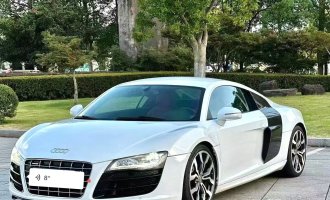 Audi R8 (Imported) 2012 Model R8 Coupe 5.2FSI Sequential Shift Quattro Limited Edition Manual Transmission