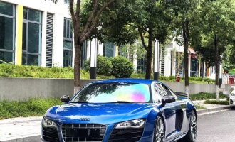 Audi R8 (Imported) 2012 Model R8 Coupe 5.2FSI Sequential Shift Quattro Limited Edition Manual Transmission