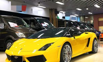 Lamborghini Gallardo (Imported) 2011 model LP560-4 Bicolore 5.2 Automatic Transmission