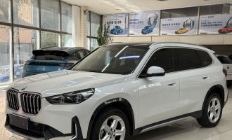 BMW X1, white color, 2023 model year, with sDrive20Li X design package  